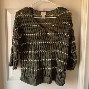 Chico’s V neckline Crochet Short sleeve Dark Green and gold streaks Sweater. 0
